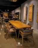 MESA BORDA ORGÂNICA 2,50 X 0,90 A 0,99 METROS